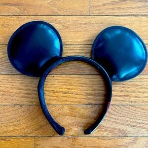Disney Mickey Mouse Ear Headband